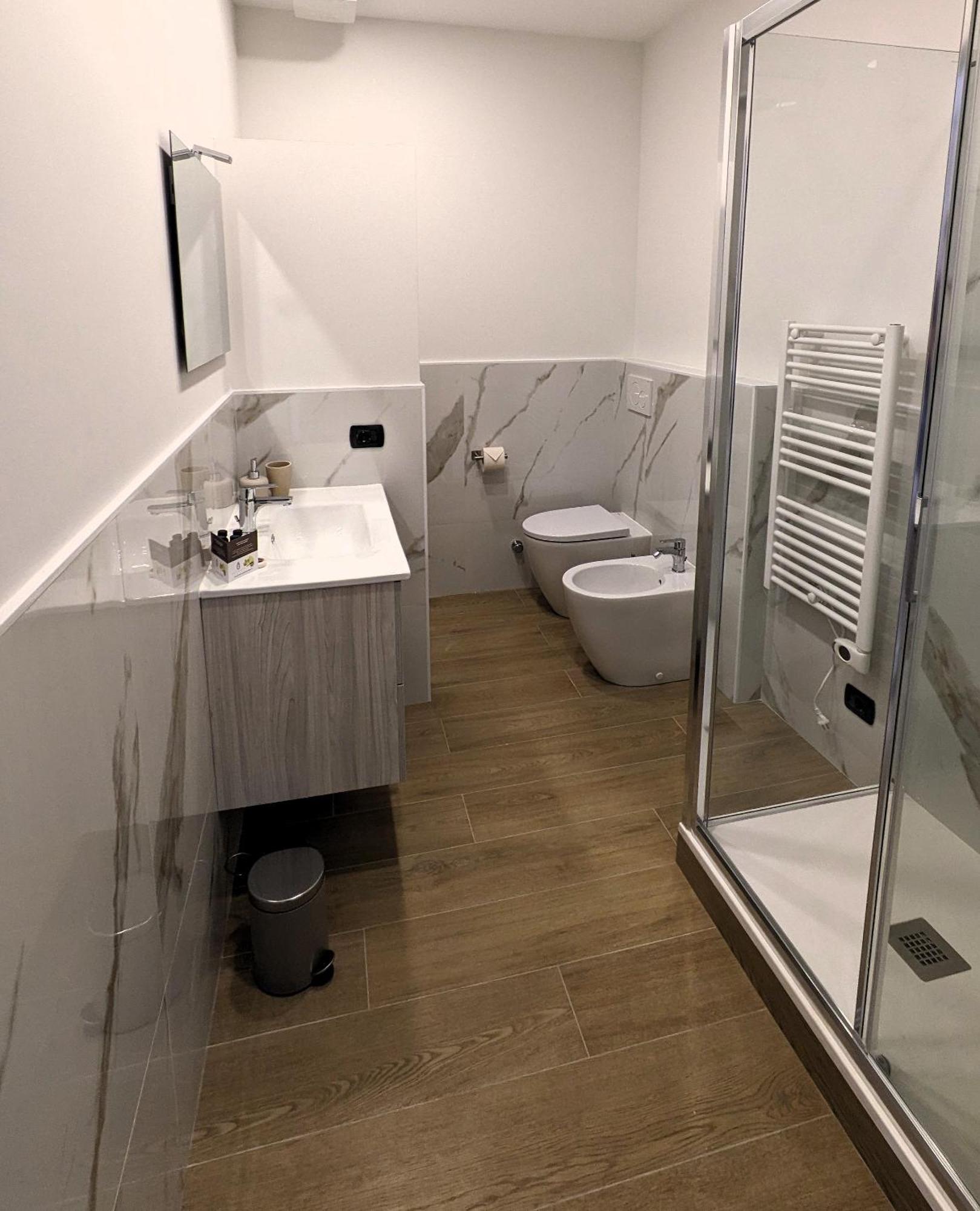 - Gluck Appartement *